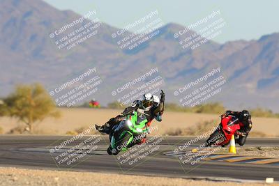 media/Dec-09-2023-SoCal Trackdays (Sat) [[76a8ac2686]]/Turn 15 Set 2 (245pm)/